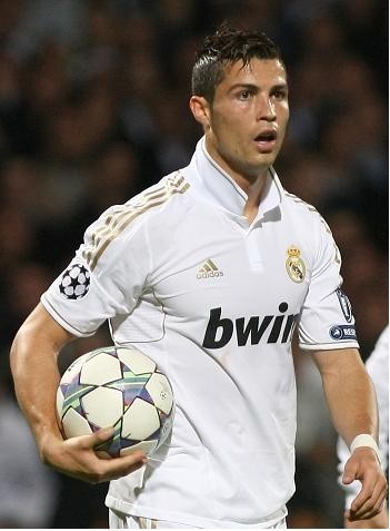 比赛集锦：比萨0-1帕尔马（精彩回放：帕尔马1-0力克比萨）