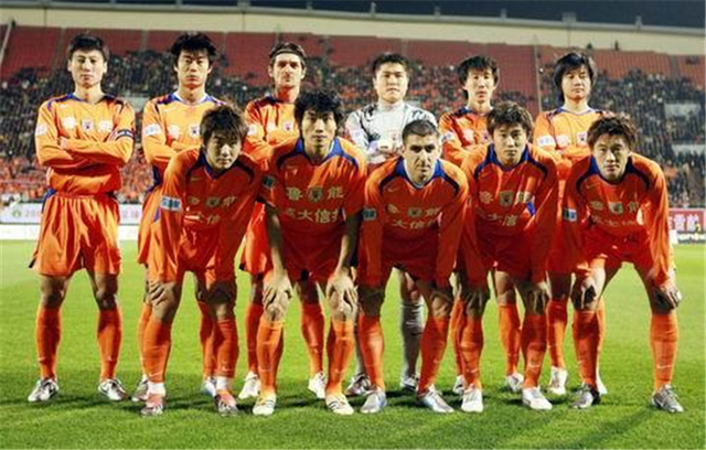 意媒：国米中卫帕拉西奥斯想要重返前东家里瓦达维亚独立（意媒：国米中卫帕拉西奥斯有意回归旧主里瓦达维亚独立）