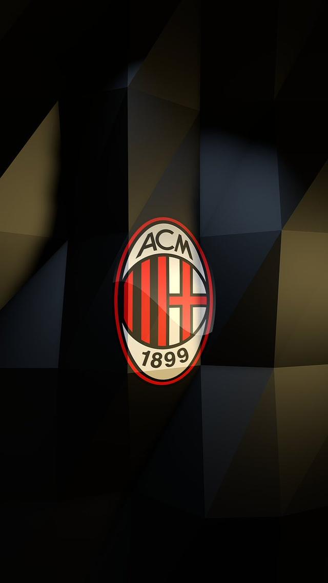 字母哥复出半场砍两双，雄鹿12记三分，半场1分领先（字母哥复出半场两双，雄鹿外线轰进12记三分，半场仅领先1分）