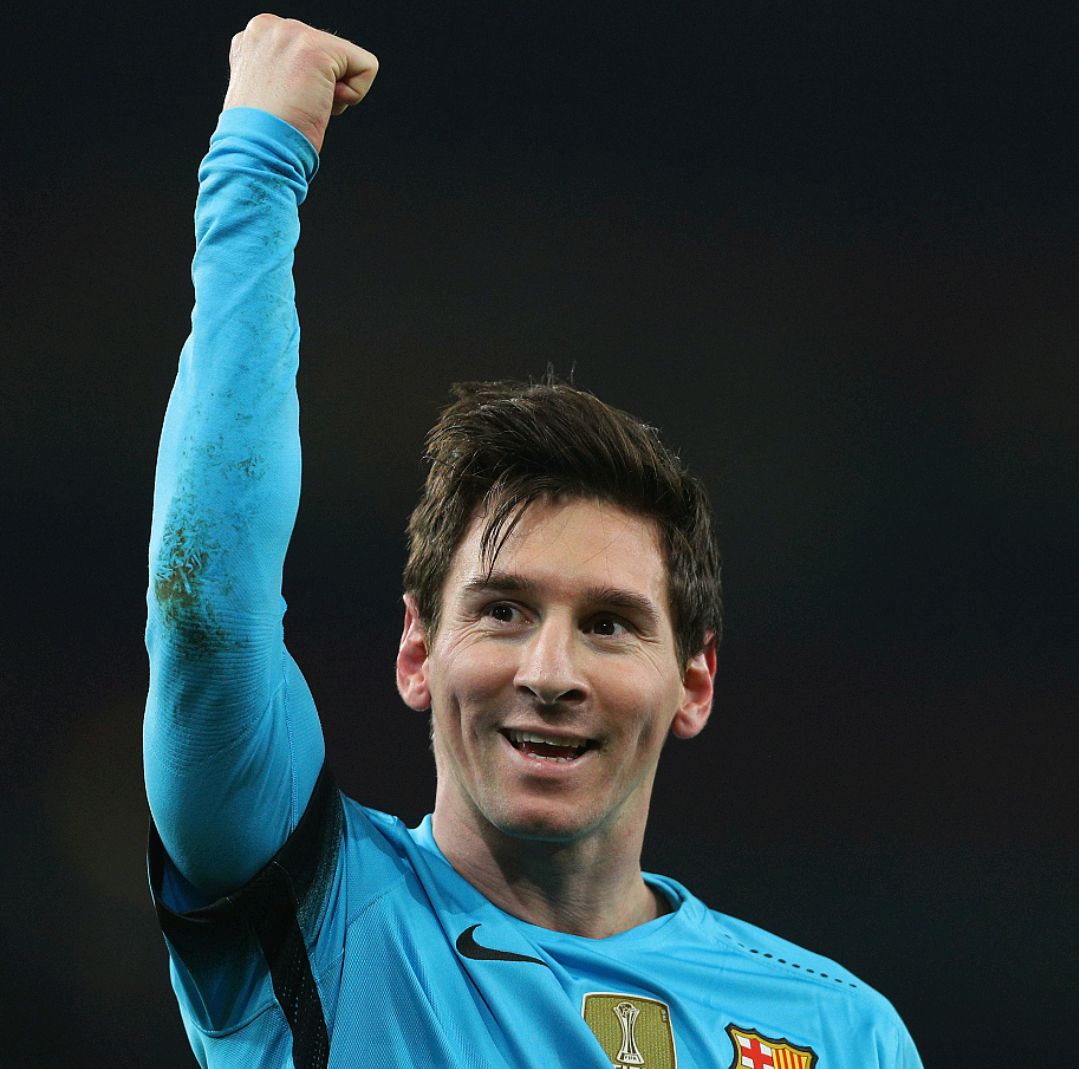 卡拉格向萨拉赫致歉：若惹你不高兴了我道歉，但你也得守规矩（卡拉格向萨拉赫道歉：若让你不快我致歉，但纪律也要遵守）