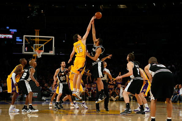 记者：道路要15场出战超过45分钟才会被买断，目前仅6场达标（记者：买断门槛为15场出战45分钟以上 他目前仅有6场达标）