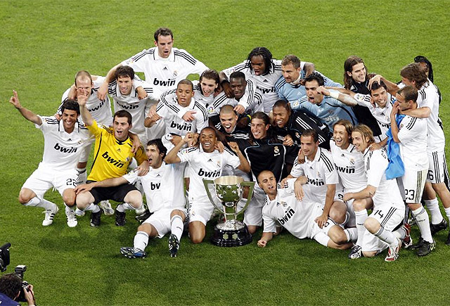 十人博洛尼亚0-0战平布兰，里科吉安尼斯染红（里科吉安尼斯被罚下，十人博洛尼亚与布兰互交白卷）