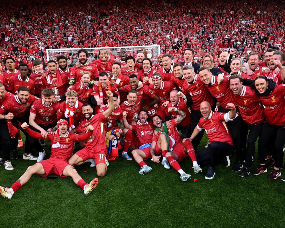 维蒂尼亚是第九位欧冠对英格兰球队戴帽球员，也是葡萄牙首人（维蒂尼亚成欧冠对英格兰队戴帽第9人，葡萄牙球员史上第一）