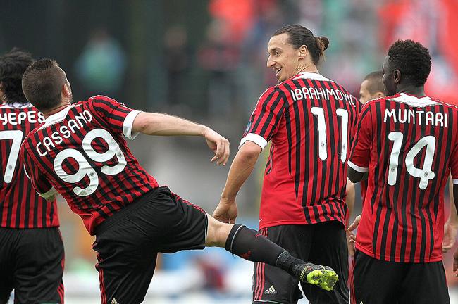 FIFA年度奖项汇总：登贝莱当选男足最佳球员，恩里克最佳主帅（FIFA年度大奖盘点：登贝莱荣膺最佳男足球员，恩里克加冕最佳主教练）