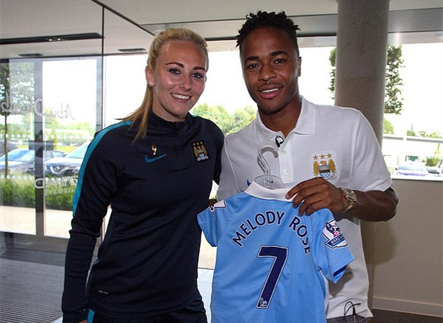 成都蓉城高歌猛进直冲前四（成都蓉城势如破竹冲击前四）